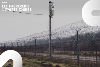 Le mur «&nbsp;anti-intrusion&nbsp;» qui marque la frontière et sépare la Hongrie de la Serbie, sur la commune d'Asotthalom, le 13 février 2025
