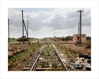 Laetitia Tura, Je suis pas mort, je suis là (titre de la série) : Repères – les rails. Vers la frontière marocco-algérienne, 2007