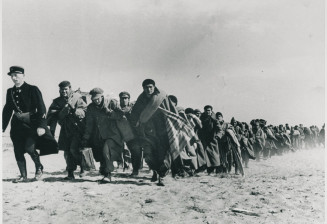 Spanish refugees during their transfer to the Barcarès camp (Pyrénées-Orientales), March 1939, Robert Capa
