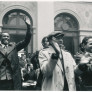 Meeting des nettoyeurs du métro à la Bourse du Travail à Paris, après l’issue victorieuse de leur grève, 15 avril 1980 © Jean Pottier / Musée national de l’histoire et des cultures de l’immigration